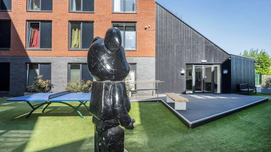 Riverside House by UTDM