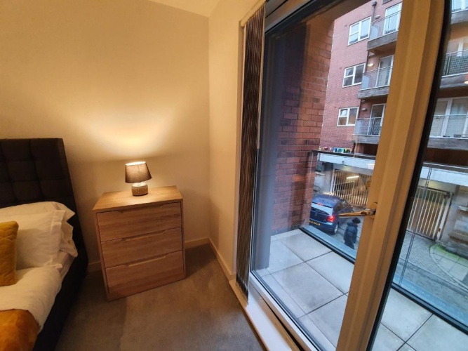2 Bedrooms Apartment
