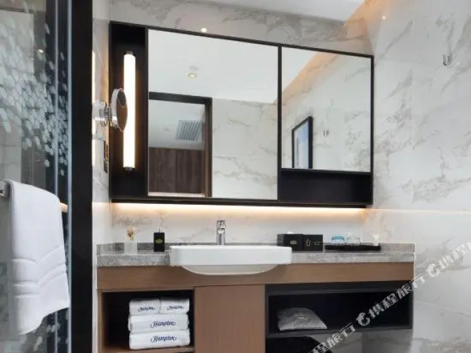 Deluxe Double room with balcony and with sea view