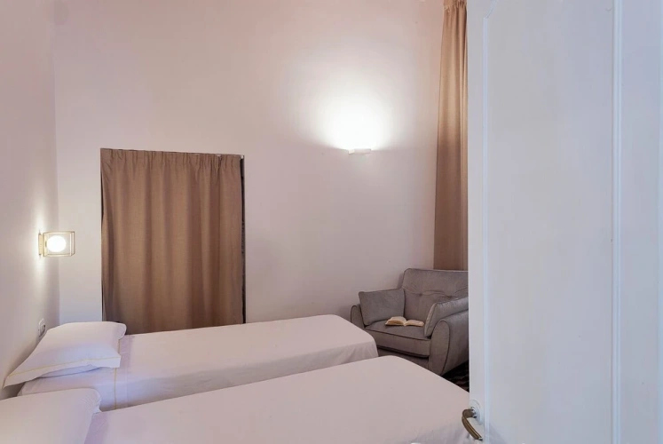 3 Bedrooms Apartment