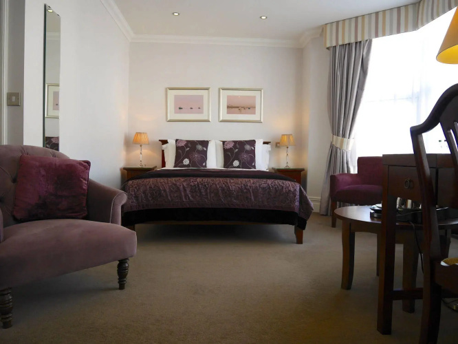 Redstone Guest House