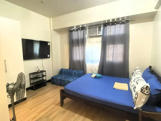 Holland Park Condominium