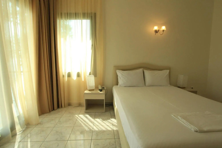 Bomo Tosca Beach Hotel