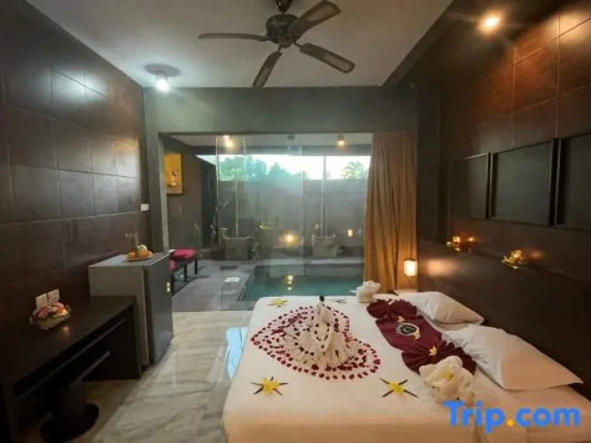 Double Apartment with pool view