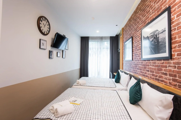 Deluxe Quadruple room