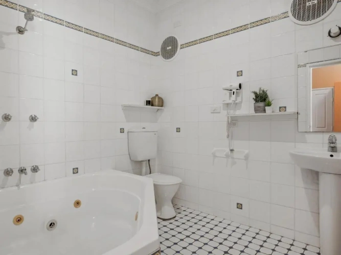 Double Suite