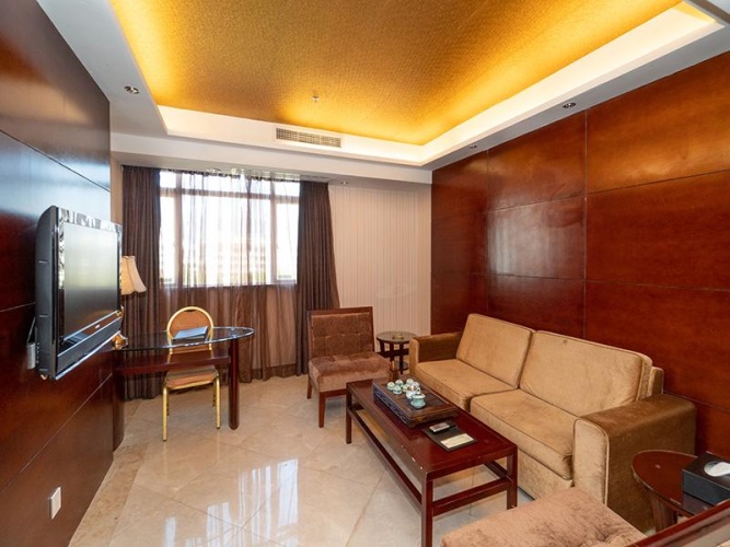 Deluxe Suite