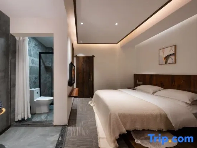 Standard Double room with river view