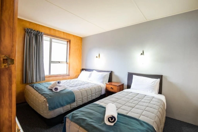 1 Bedroom Apartment with mountain view