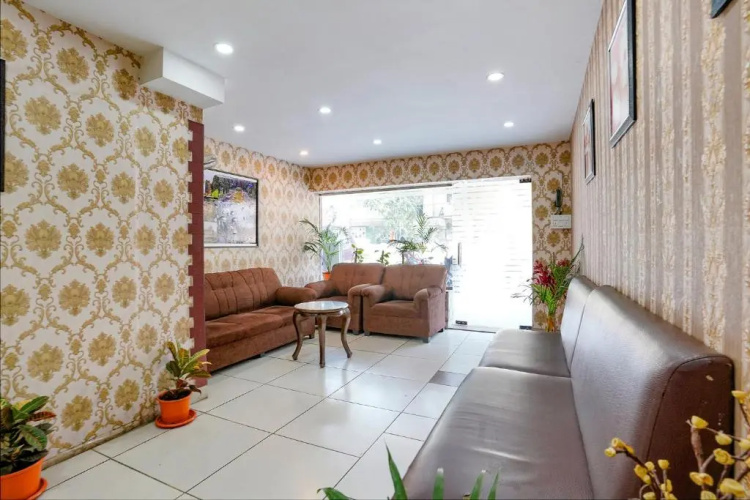 Fabhotel Gargi Deluxe