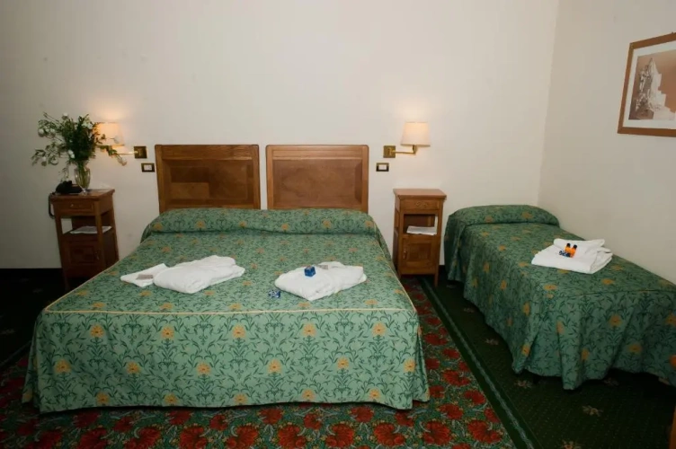 Triple room
