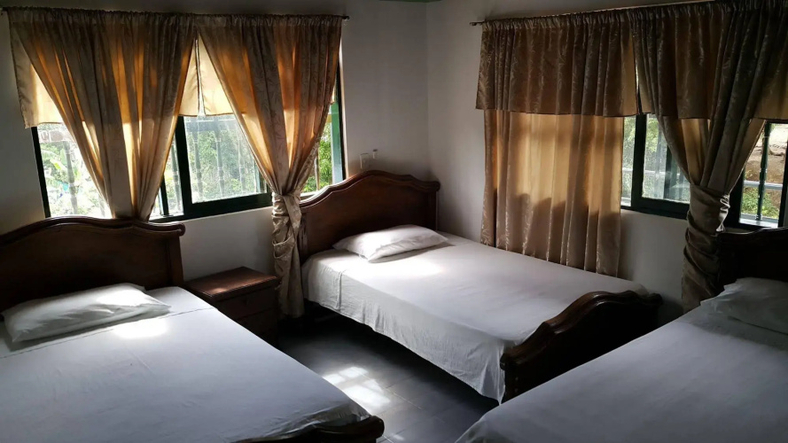 Hotel La Casa Amarela