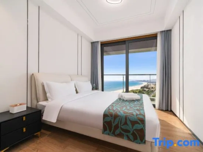 2 Bedrooms Suite with balcony and with sea view