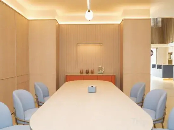 HanTing Hotel (Chengde Weichang)