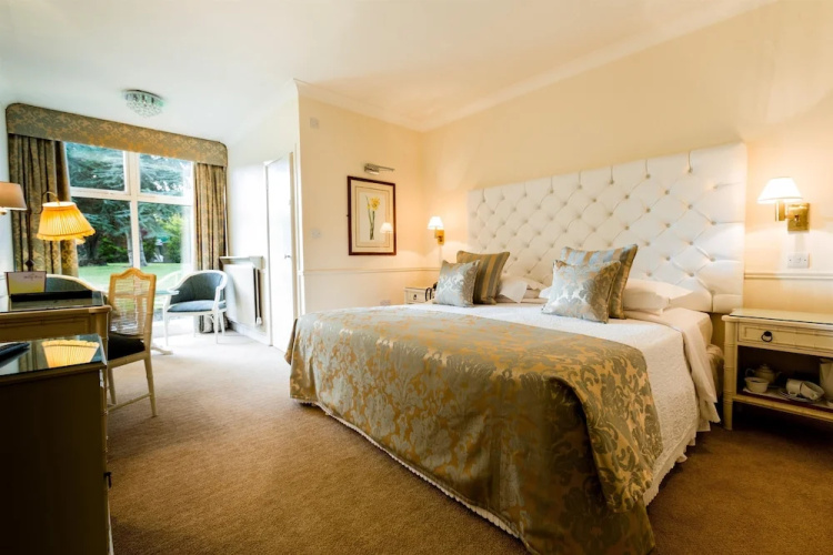 The Keadeen Hotel