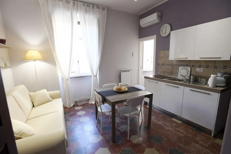 1 Bedroom Apartment