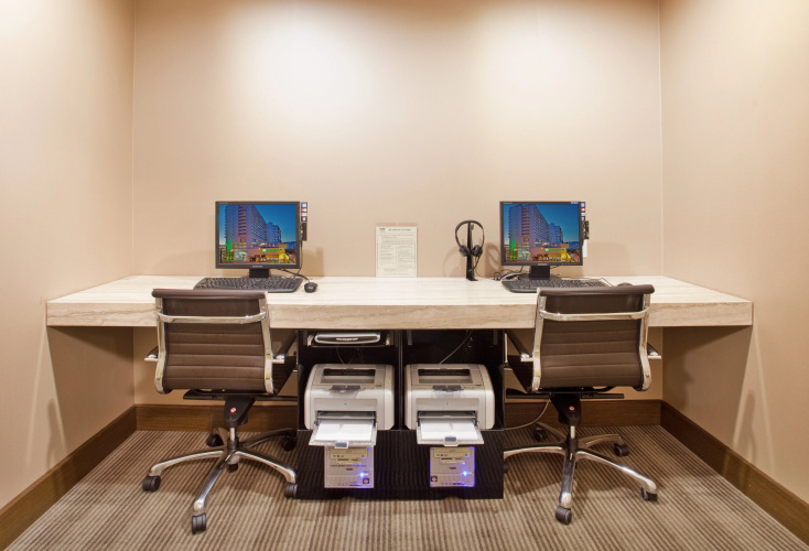 Holiday Inn Vancouver-Centre (Broadway) photo 30