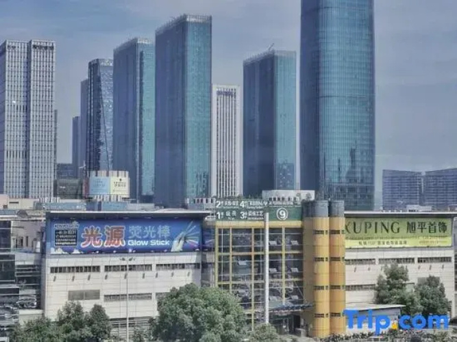Yiwulichen Hotel