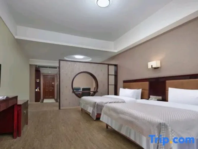 Deluxe Twin Suite