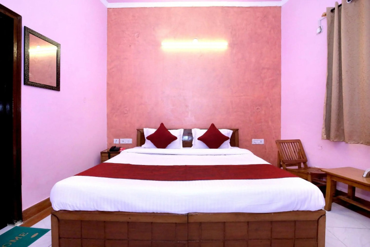 OYO 9229 GMG Hotel