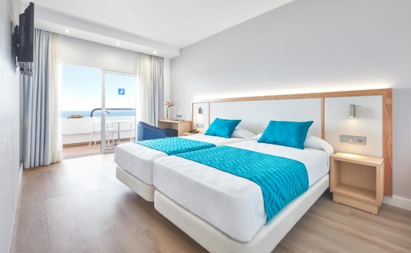 Double room with sea view