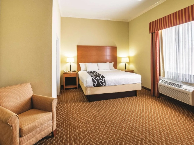 Deluxe Double Suite