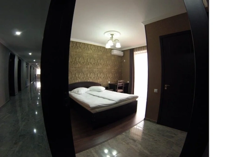 Standard Double room with city view