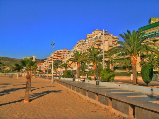 3 Bedrooms Sextuple Apartment