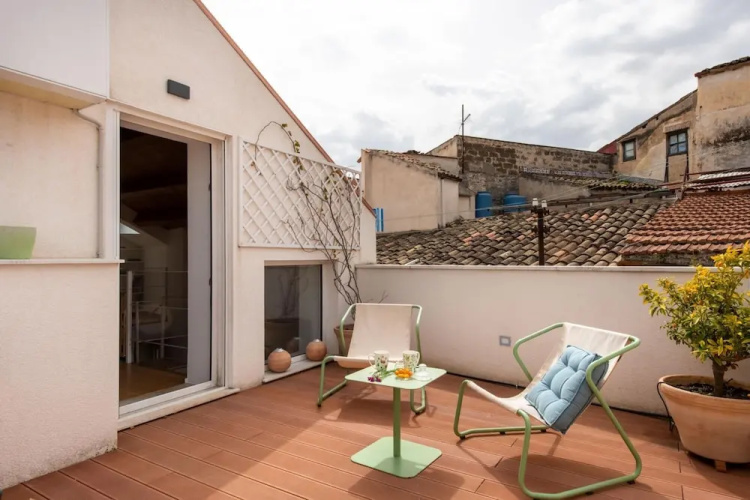 Vittorio Emanuele Apartment with Terrace by Wonderful Italy