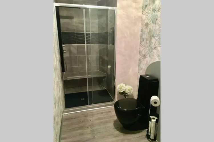 VIP ROOMS Toledo - PARKING GRATIS - 2 HABITACIONES
