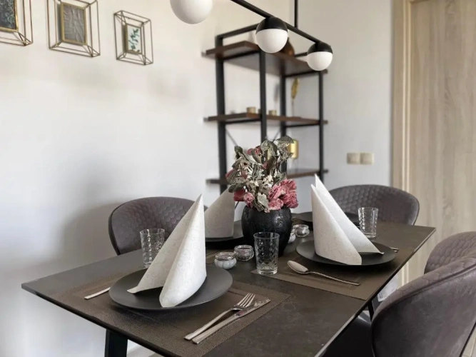 1 Bedroom Apartment