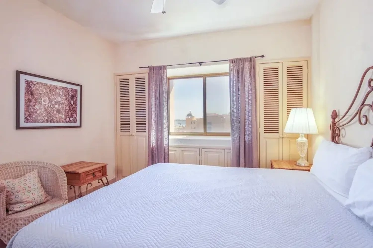 Standard room with balcony and with pool view