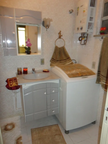 1 Bedroom Apartment with city view