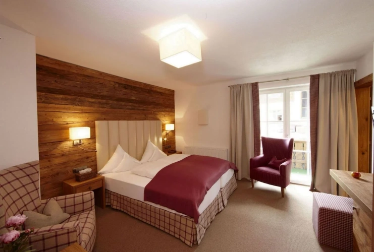 Comfort Double room with balcony and with mountain view