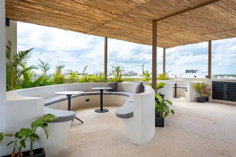 Kumaru Suite by BVR