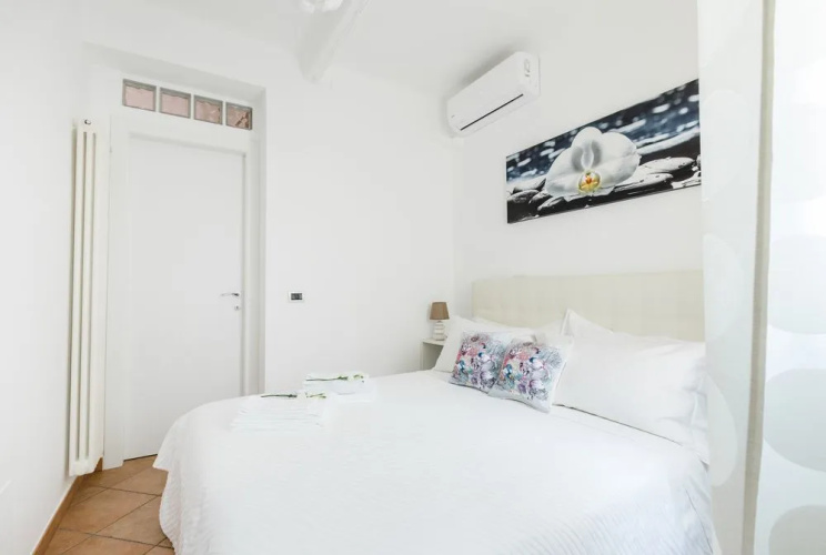 Florence Liona Apartments