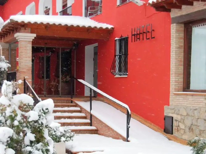 Hotel La Rueda 3000