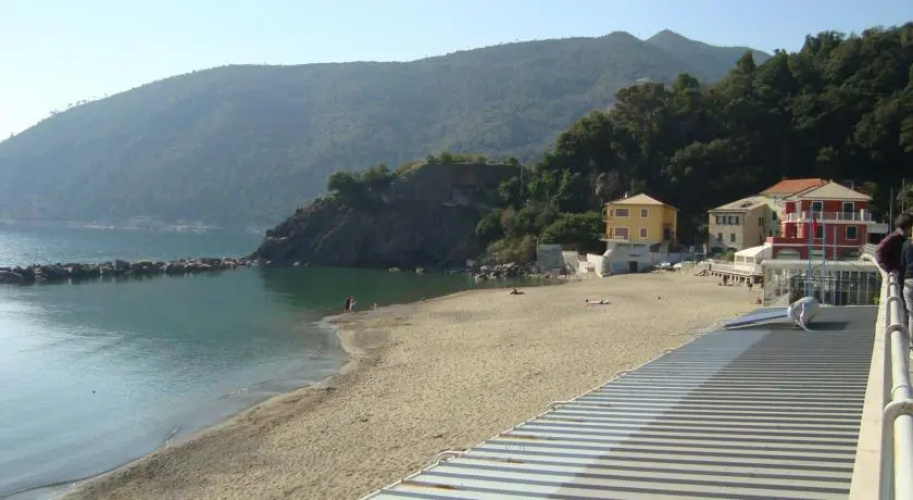 Al Caveri 25