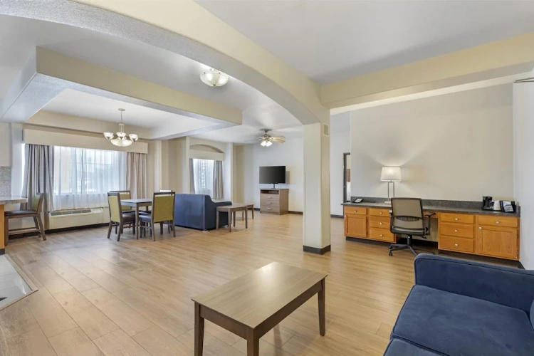 Quadruple Suite
