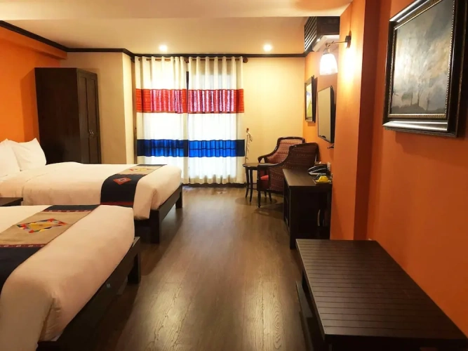 Standard Triple room