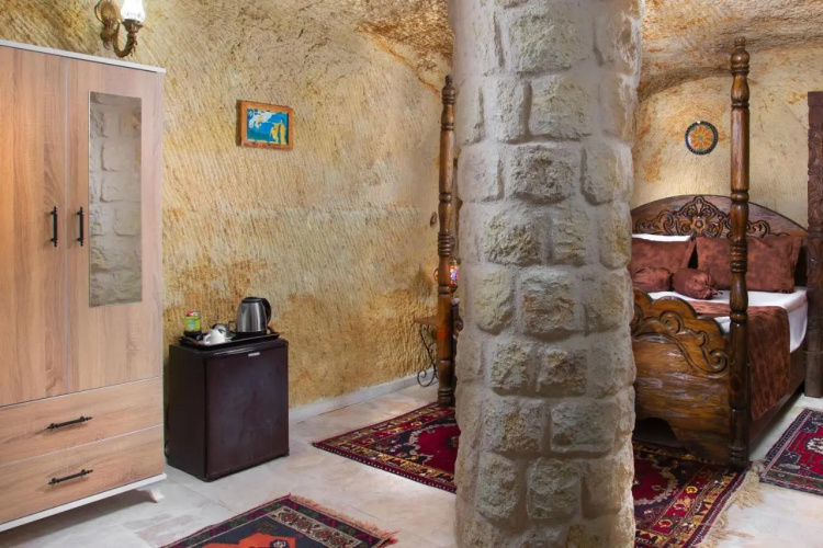 Romantic Cave Hotel