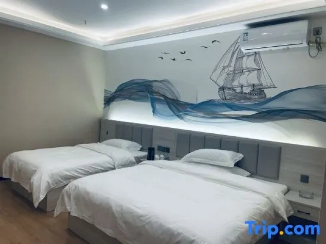 Standard Triple Family room