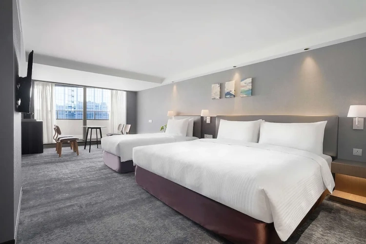 Standard Triple room with balcony