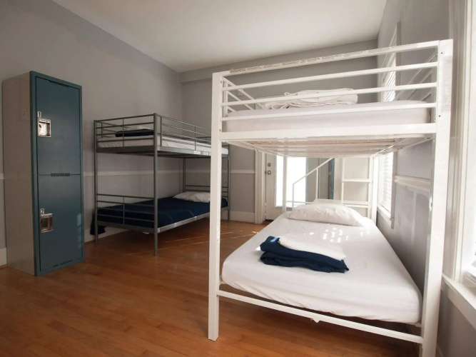 HI Houston Hostel