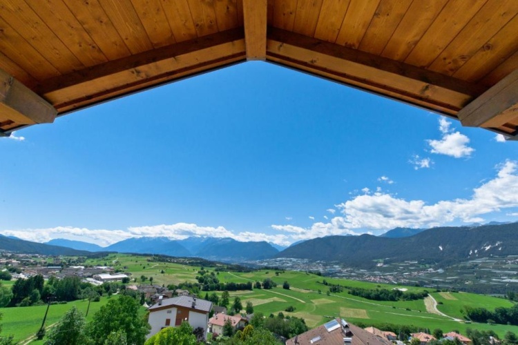 Standard Triple room with mountain view