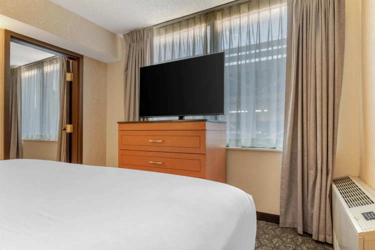 2 Bedrooms Double Suite