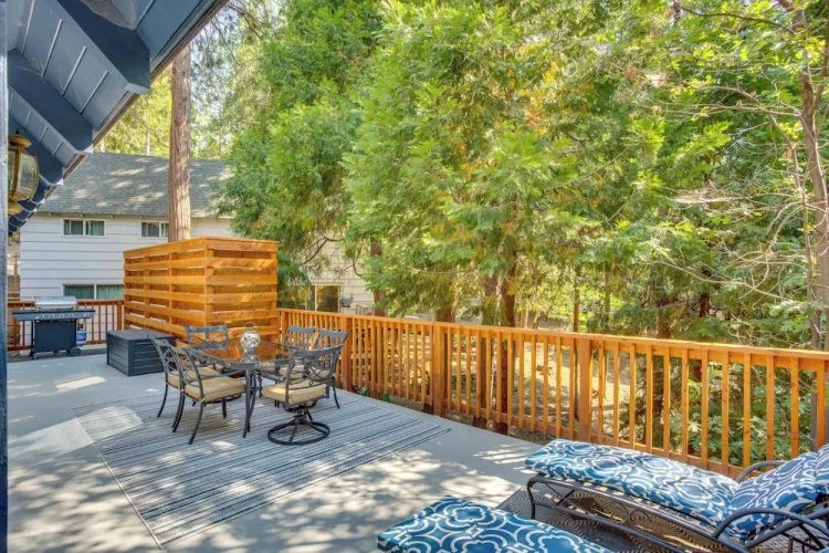 4 Bedrooms Cottage