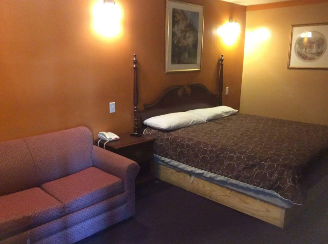 Budget Inn And Suites