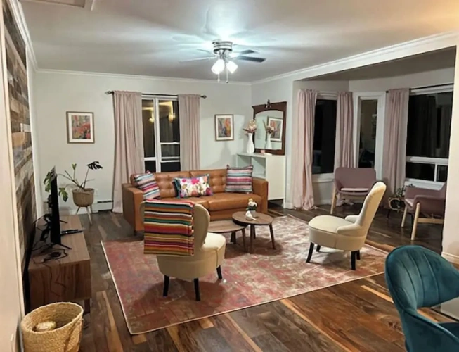 Executive Cottage