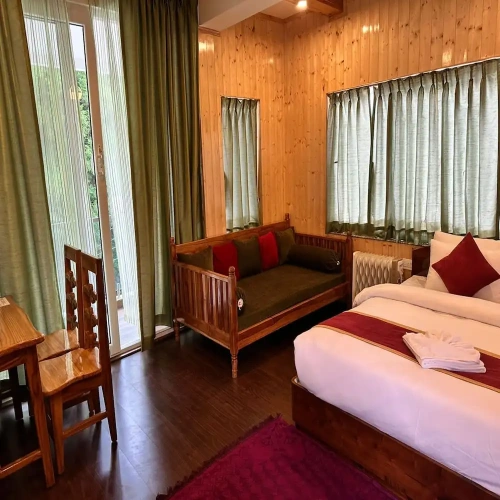 Deluxe room with mountain view